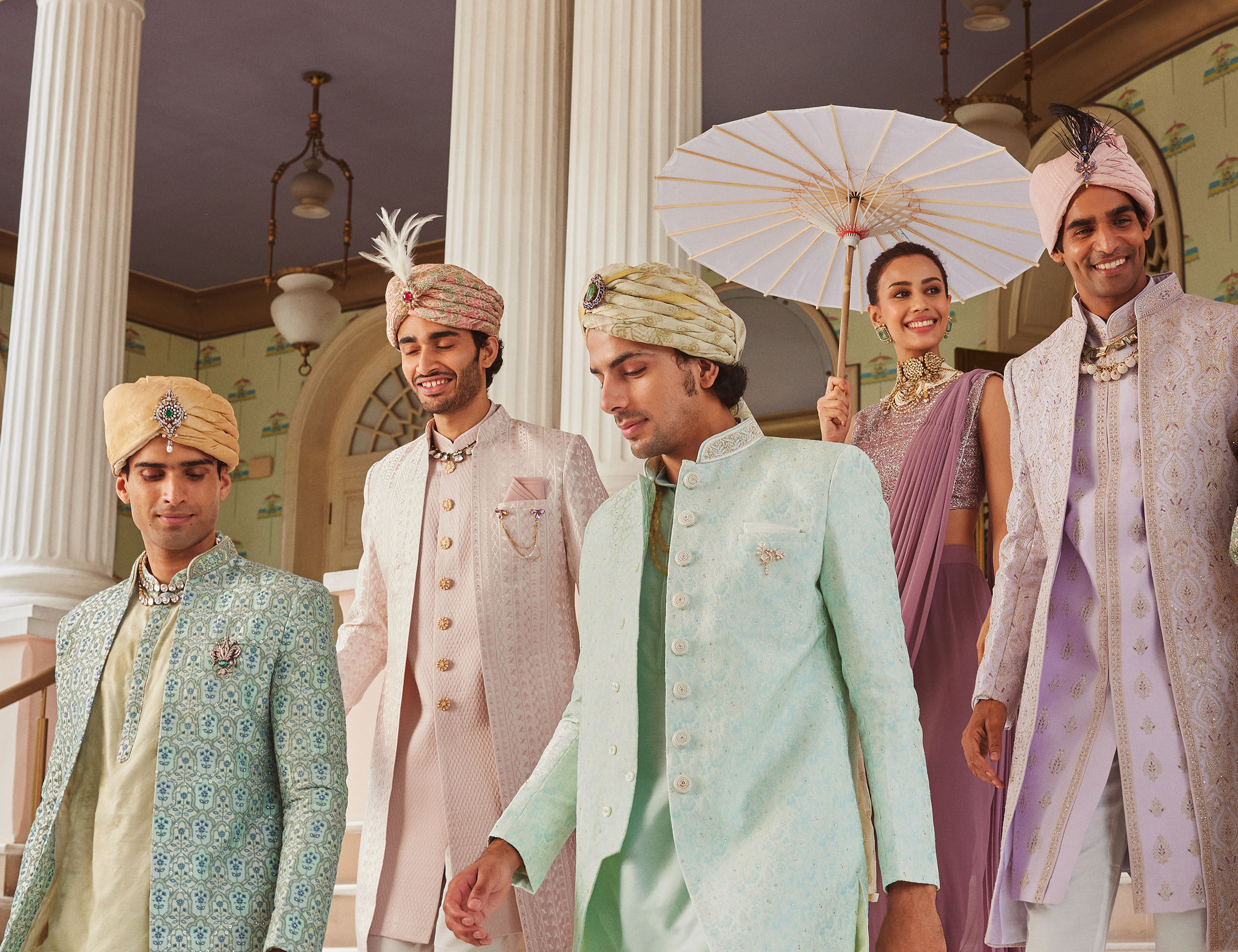 Grooms wearing traditional safas for wedding